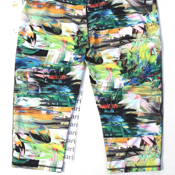 Lucy Studio Capri Blurred Floral - Picture 7 of 7